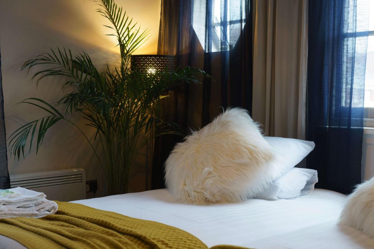 Blackburne Arms ,24 Catharine Street Hotel Ливърпул Екстериор снимка